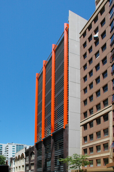 275-570-035