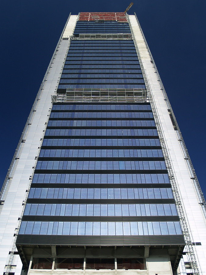 Torre Caja Madrid by Cesar Serrano