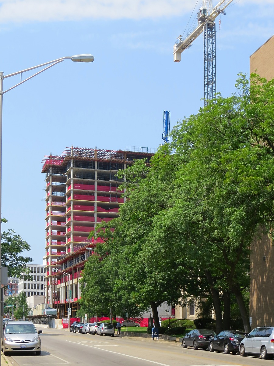 Vantage Oak Park by James Peacock