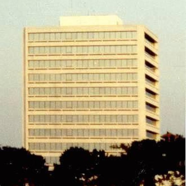 901 Lakeshore Drive by John Cahill