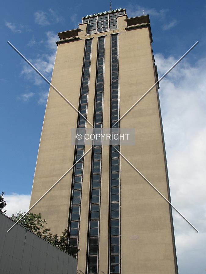 Centrale Universiteitsbibliotheek by Emmanuel D.