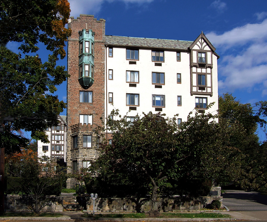 Greenwich Lodge by John Cahill