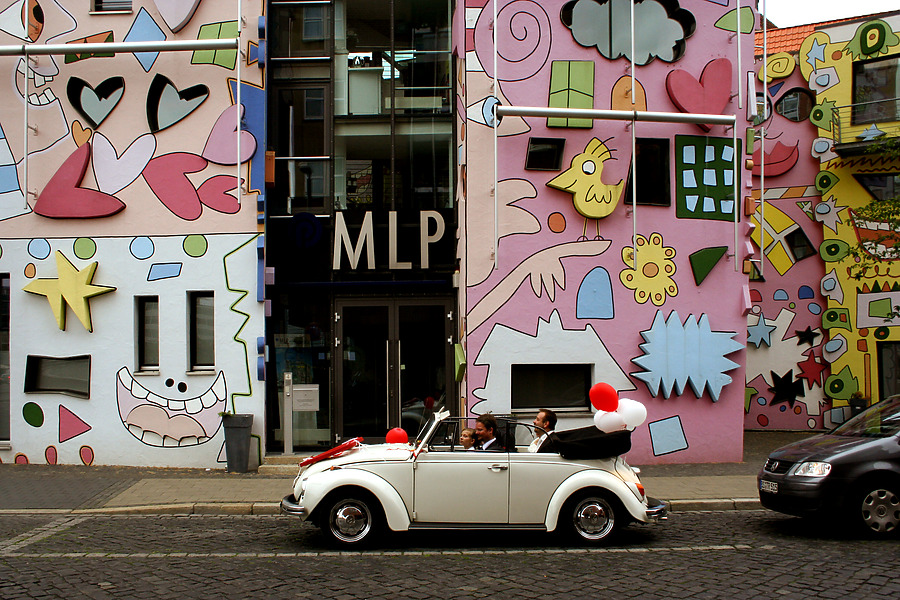 Happy Rizzi House by Daniel Kieckhefer