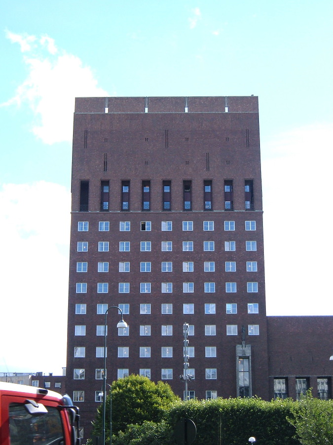 Oslo rådhus by Kjetil Balog
