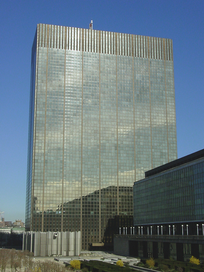 Tour Finances / Financietoren by Michiel van Dijk