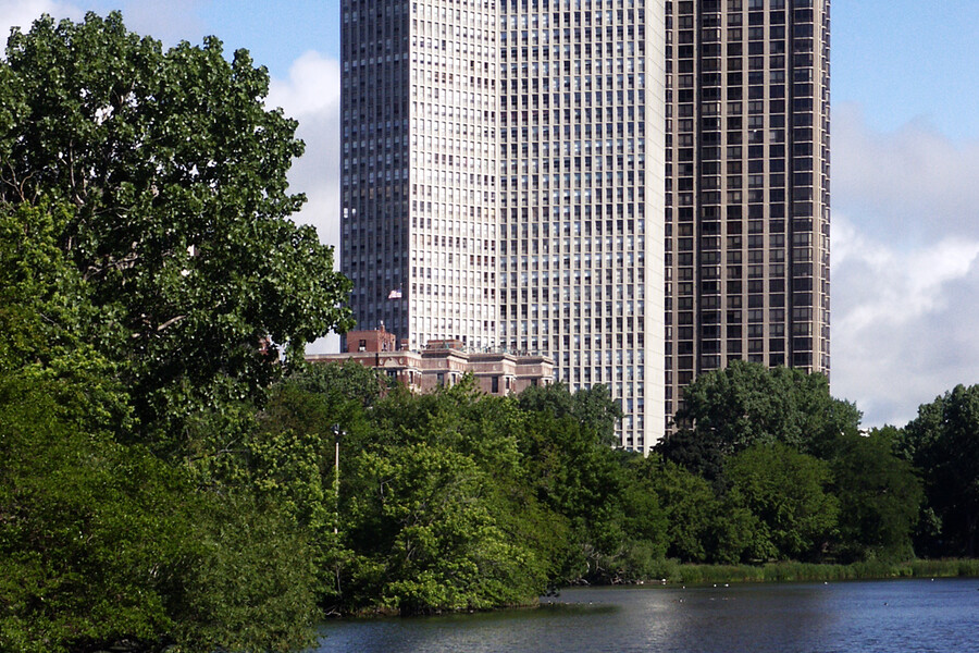 2626 North Lakeview