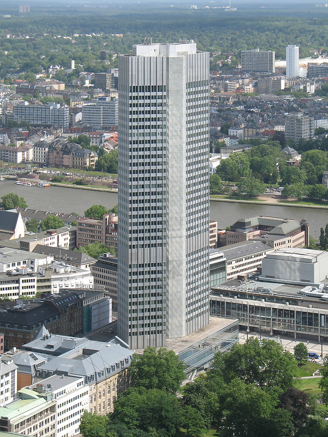 Bankgebäude BfG by Michiel van Dijk