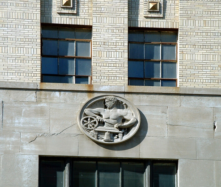 281-039-761