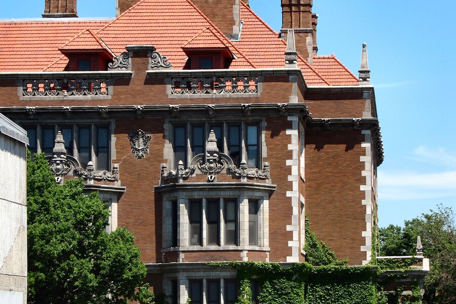 Folwell Hall