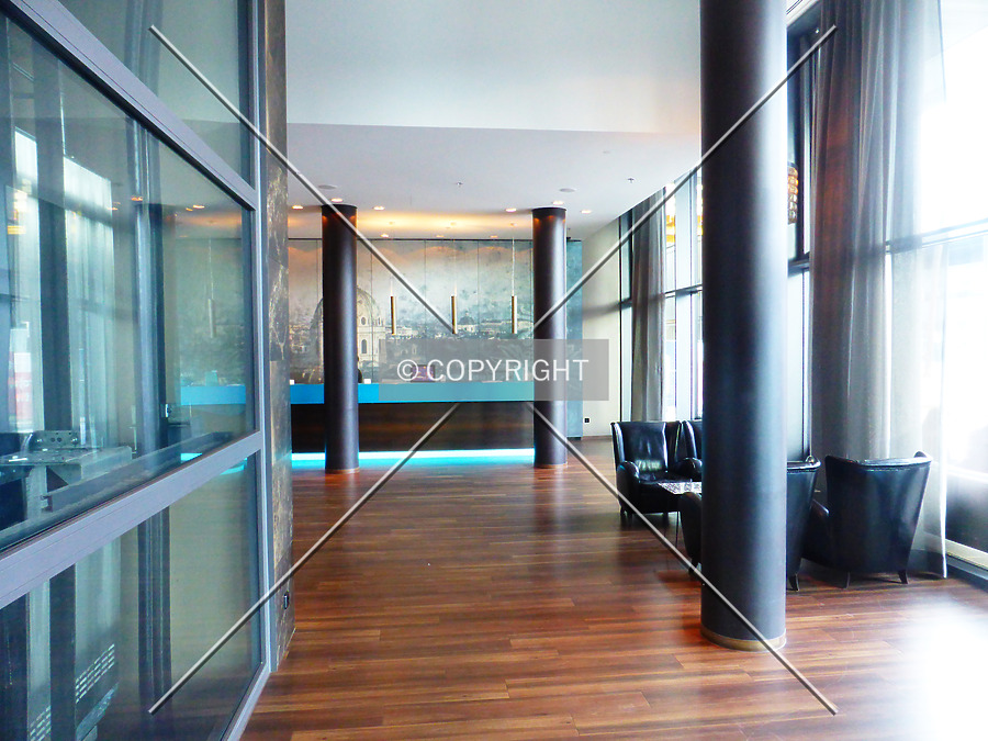 Motel One Hauptbahnhof by Nephilim