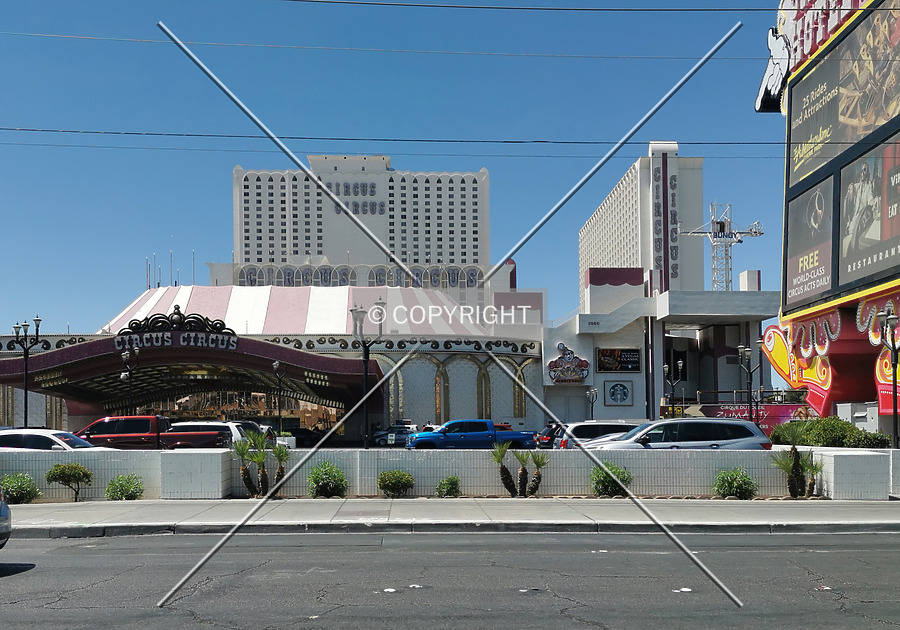 Circus Circus - West Tower by Nephilim