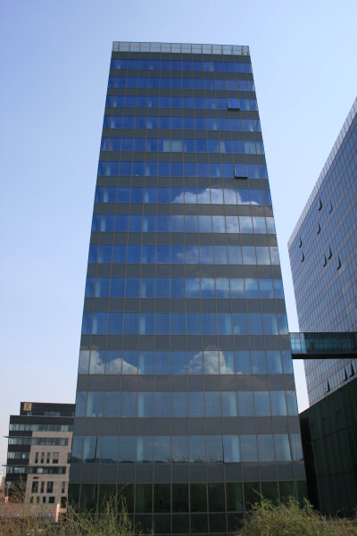 Duna Tower A