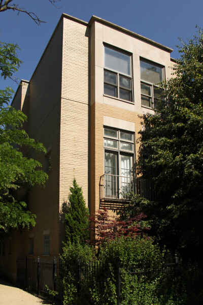 283-024-677