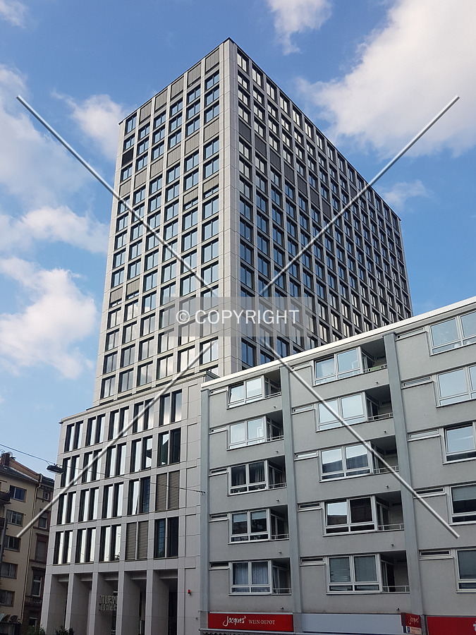 Turm Center by Nephilim