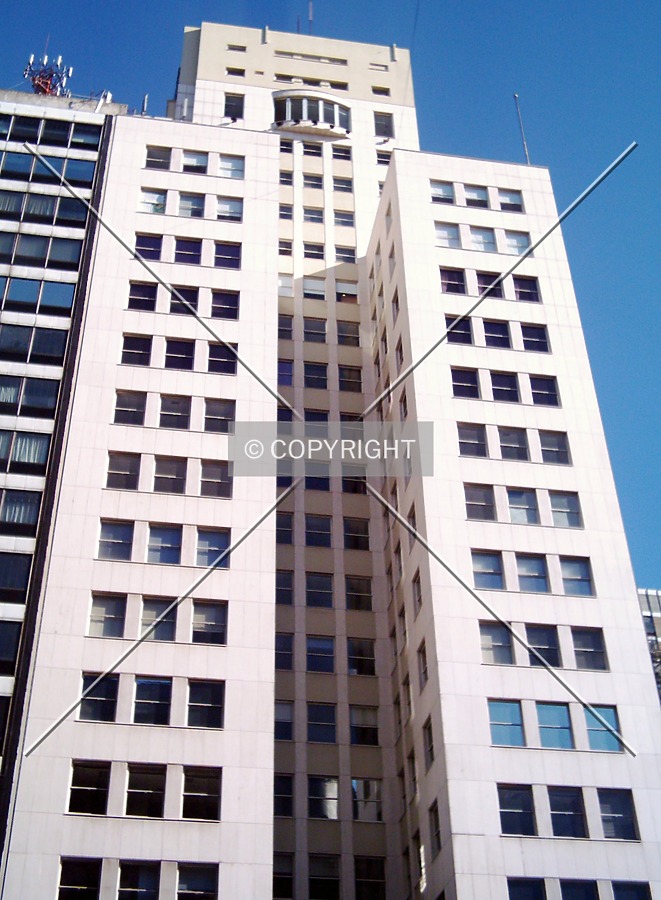 Edificio Comega by Maximiliano Buono