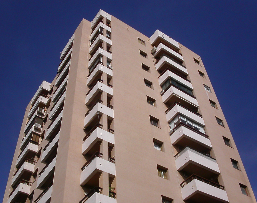Edificio Zumaya by Cesar Serrano