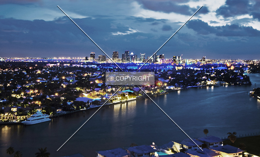 Las Olas River House by Jorge Molina