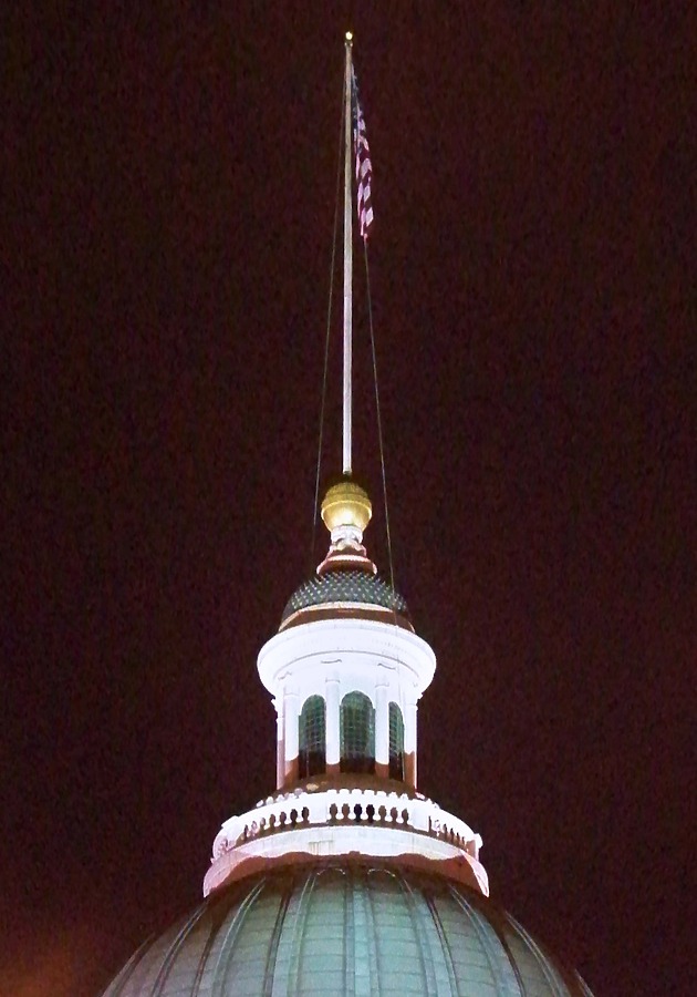 Old Courthouse by Ryan Hildebrand