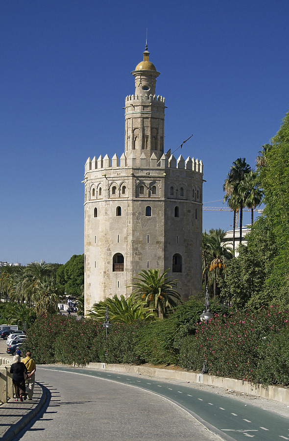 Torre Triana by Cesar Serrano