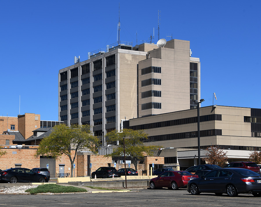 Trumbull Memorial Hospital by John W. Cahill