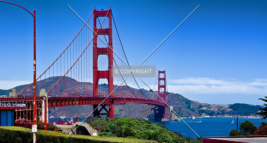 Golden Gate Bridge by Jorge Molina