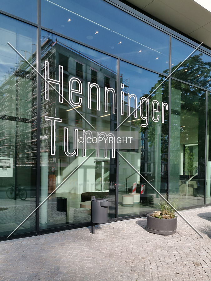 Henninger-Turm by Nephilim
