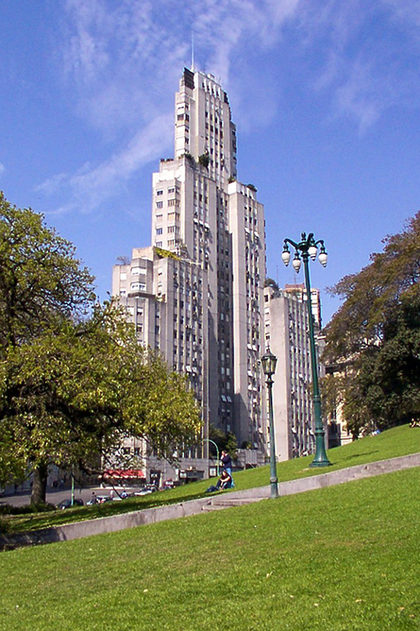 Edificio Kavanagh by Daniel Kieckhefer