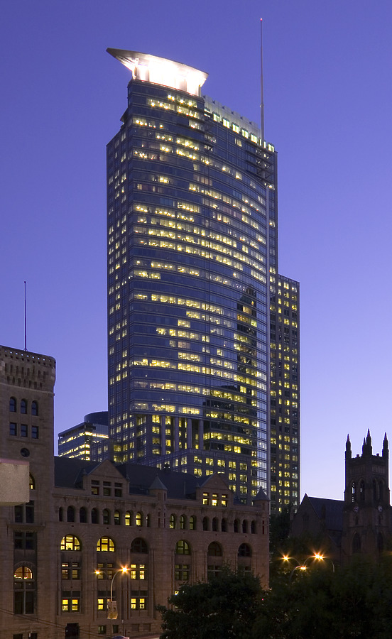 Le 1250 Boulevard René-Lévesque by Pavel Toczynski
