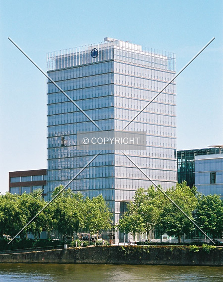 Allianz-Kai by Nephilim