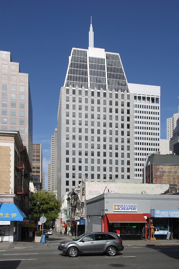 505 Montgomery by Michiel van Dijk