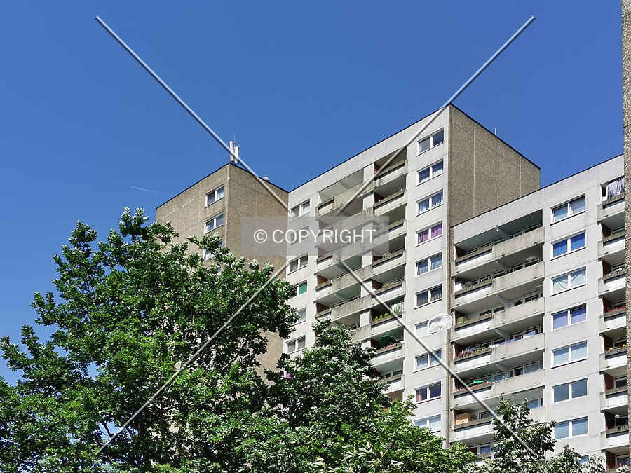 Heinrich-Plett-Straße 21-27 by Nephilim