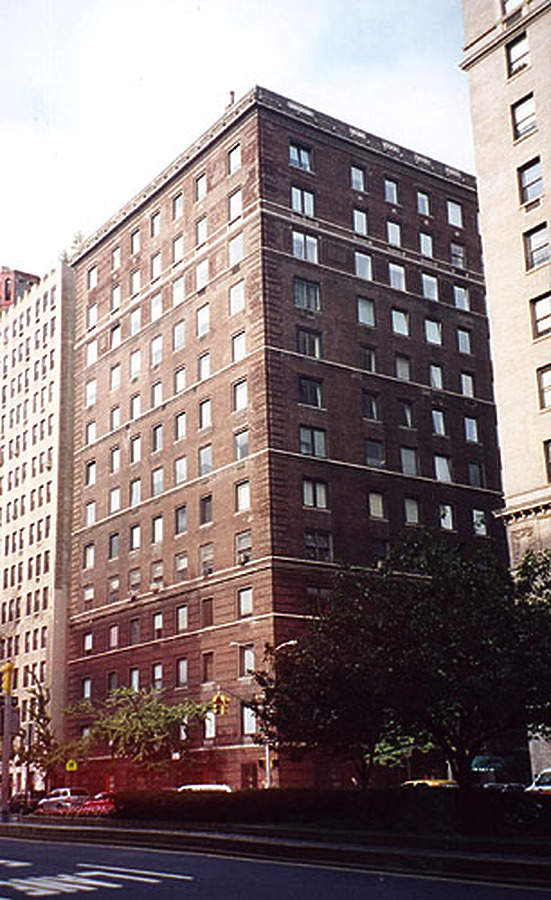 950 Park Avenue by Nate Lindsey