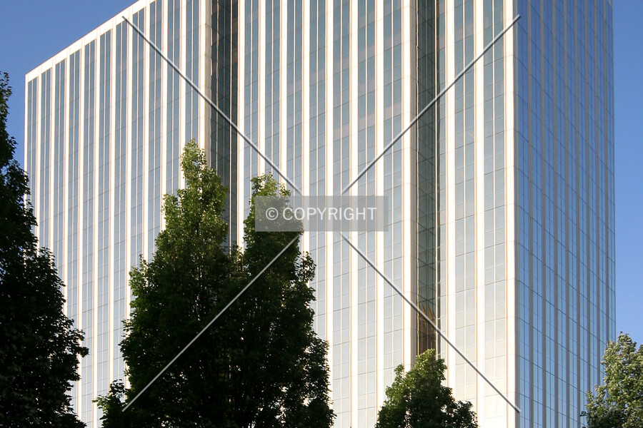 Lloyd Center Tower
