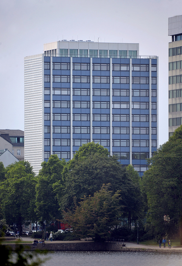 Esplanade 39 by John W. Cahill