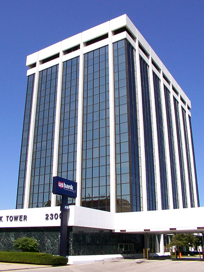 Renaissance Milwaukee West by Daniel Kieckhefer