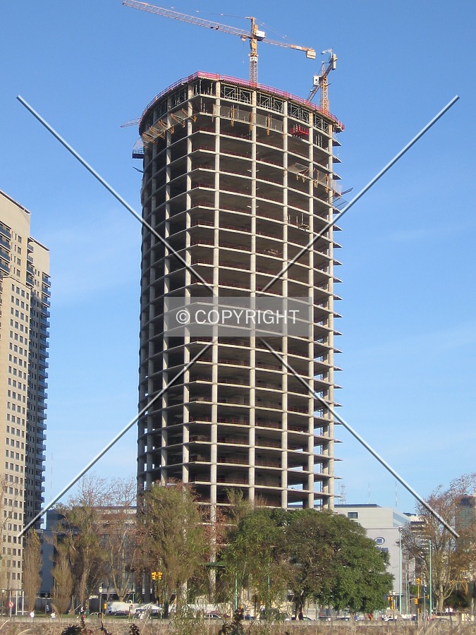 Torre Repsol YPF by Maximiliano Buono