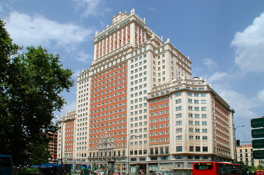 Edificio España by John Bek