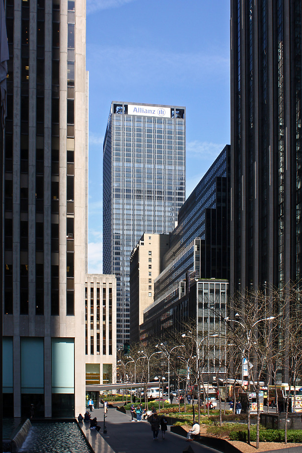 Paramount Plaza by Ryan Hildebrand