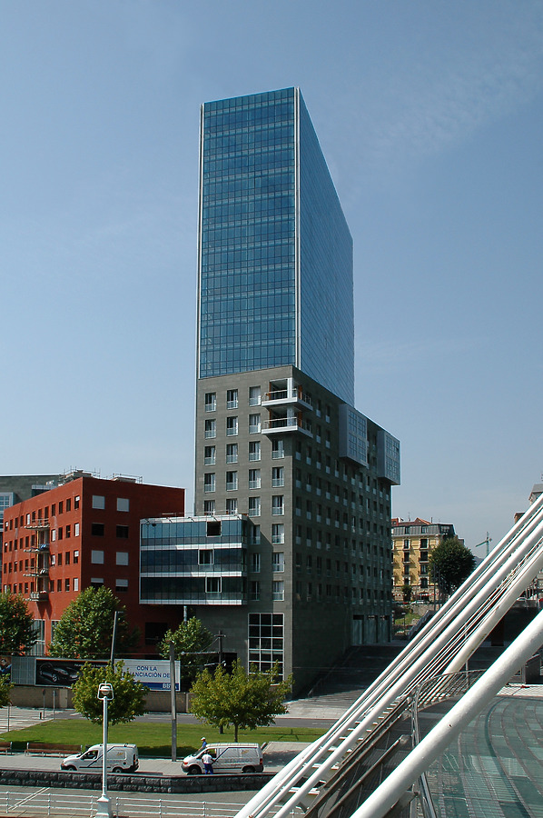 Isozaki Atea II by John Bek