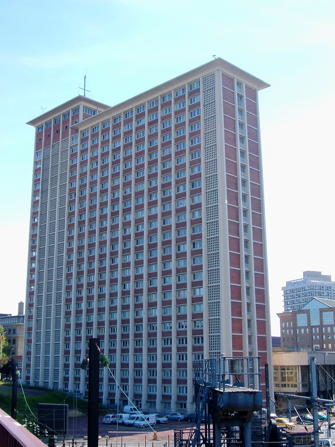 Tour de la Cité Administrative by Stéphane Ducrocq