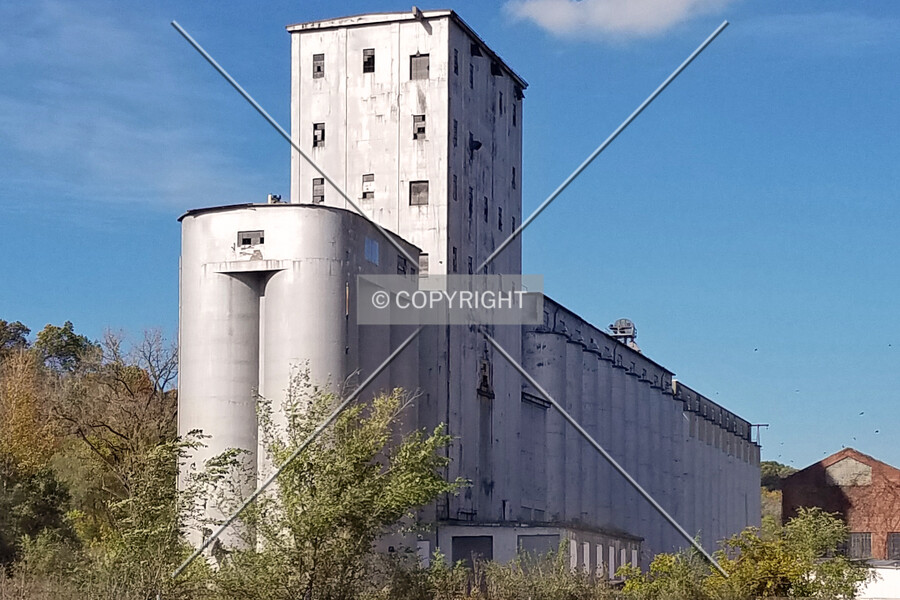 Wayne Feeds Grain Elevator