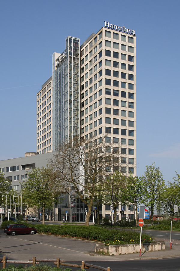 Harenberg City-Center by Michiel van Dijk