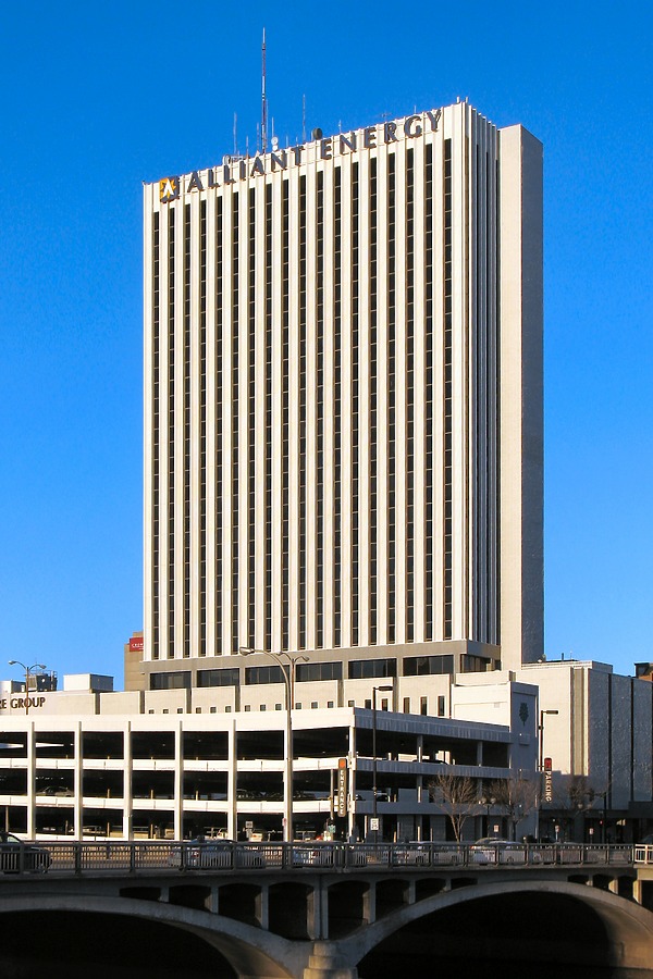 Alliant Tower by James Peacock