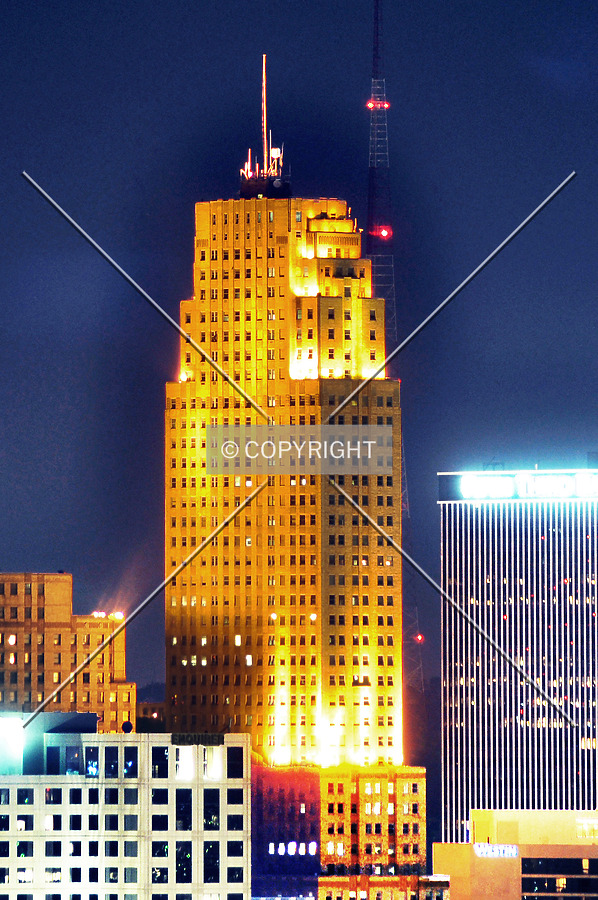 Carew Tower by Jorge Molina