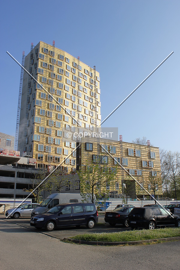 Tour Michel Denis by Florian Barbier