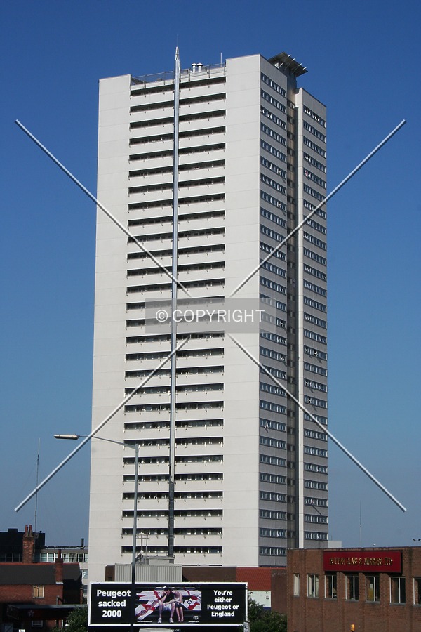 Clydesdale Tower by Neil Nickolds