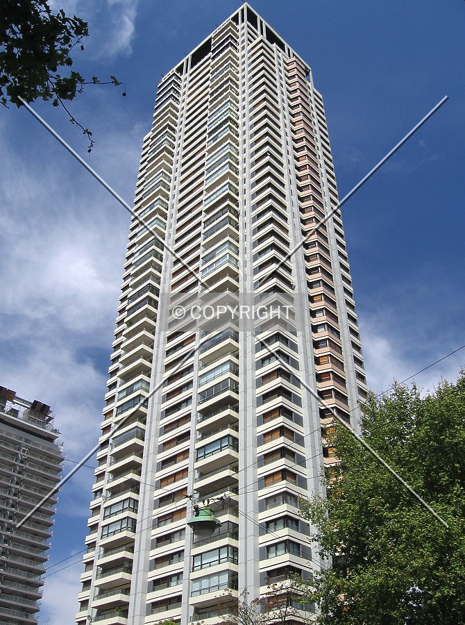 Torre Le Parc by Maximiliano Buono