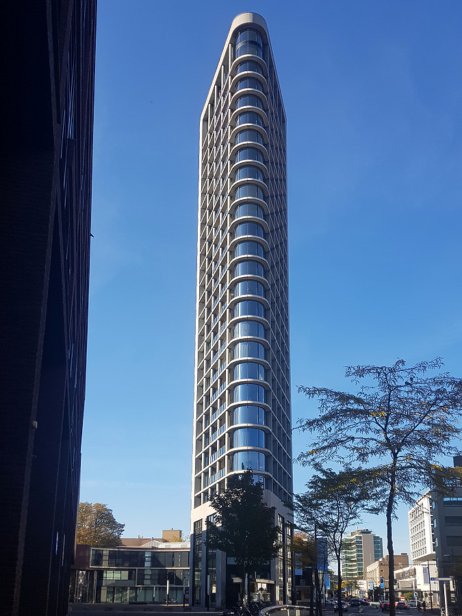 Vesteda Toren by Robin Spetz