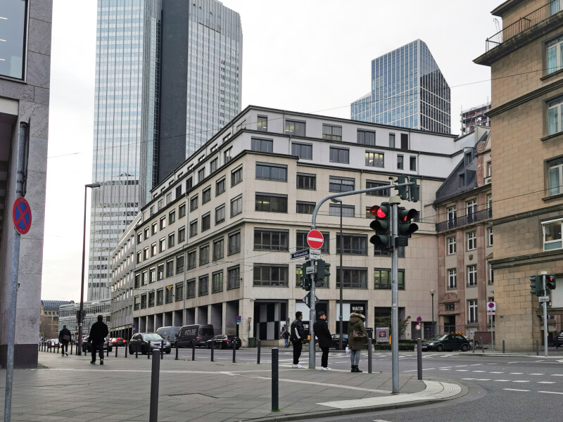 Weißfrauenstraße 12-16
