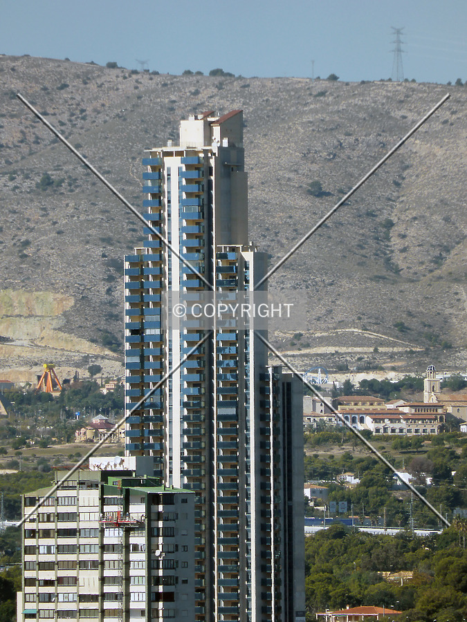 Edificio Kronos by Nephilim